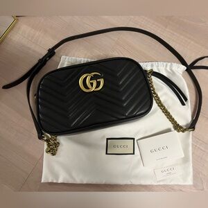 Gucci GG Marmont Small Camera Bag